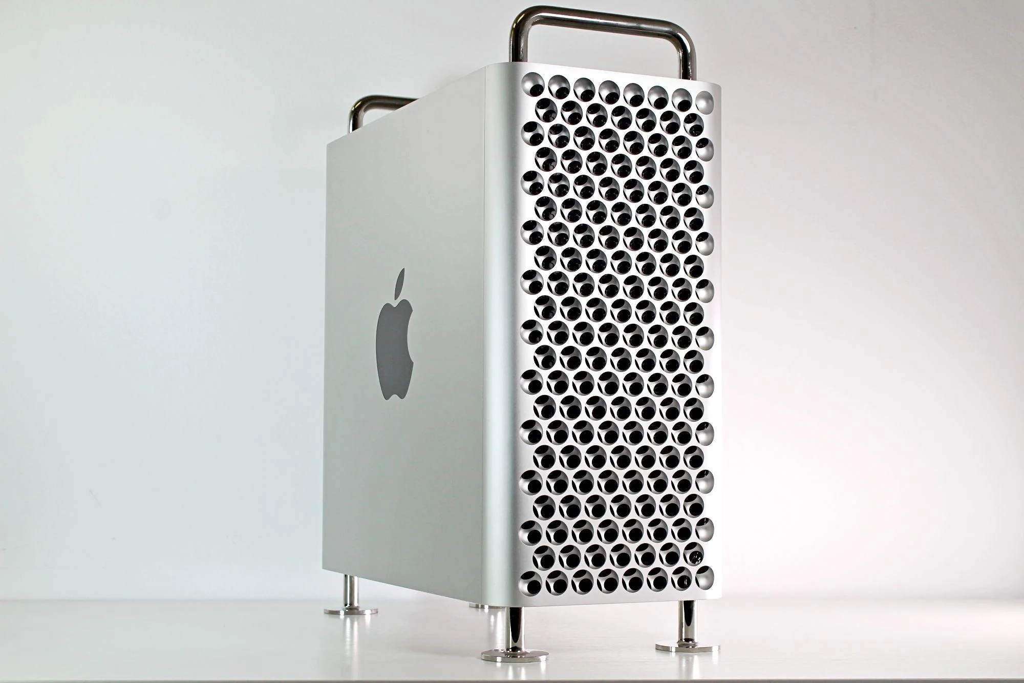 Apple Officially Discontinues Iconic Mac Pro Line After Two Decades, Signaling a Shift in Professional Workstation Strategy