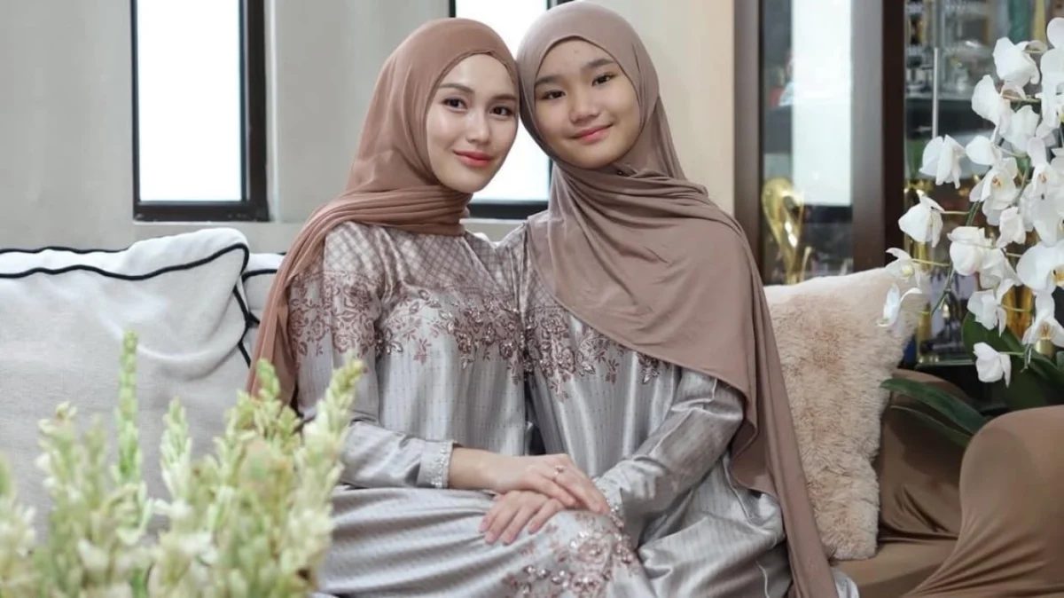 Ayu Ting Ting Celebrates Eid al-Fitr in Depok Highlighting Traditional Values and Her Daughters Transition to Adolescence