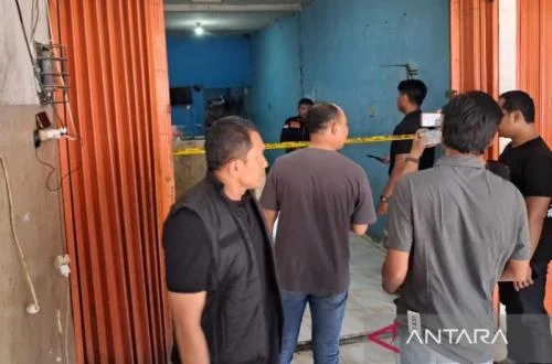 Mayat Pegawai Ditemukan dalam Freezer di Kios Ayam Geprek Bekasi