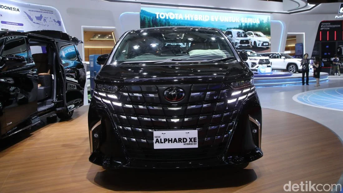 Toyota Alphard XE Variant Launch: Detailed Analysis of the Affordable Luxury MPV Specifications and Annual Tax Obligations in the Indonesian Market