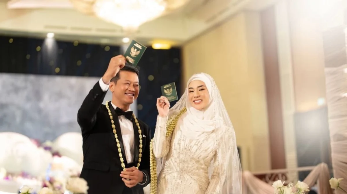 Viral Scandals and Miraculous Births Clara Shinta’s Marital Turmoil and Annisa Pohan’s High-Risk Pregnancy Journey Captivate Public Interest