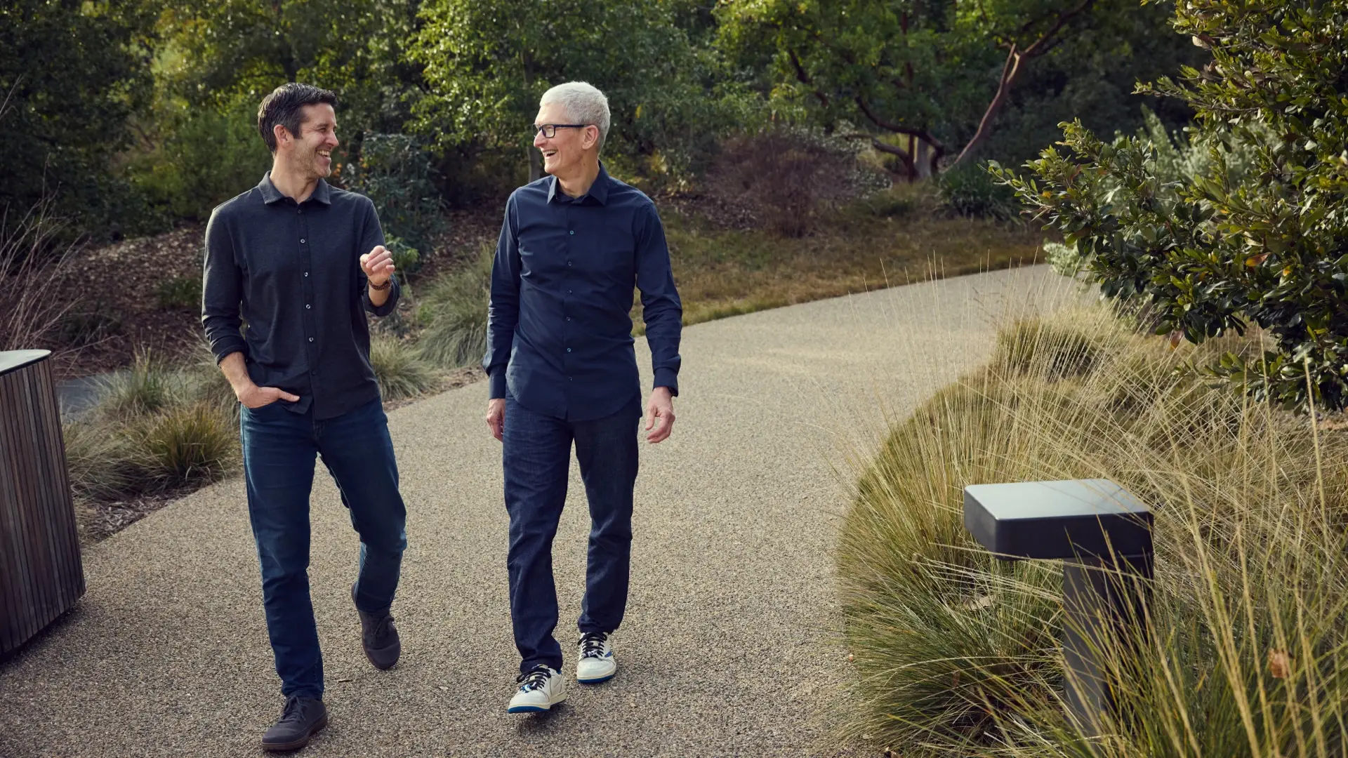 Apple Announces Landmark Leadership Transition: Tim Cook to Become Executive Chairman, John Ternus Appointed New CEO