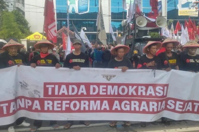 Experts Urge Government to Implement Moratorium on Transmigration Program Following Widespread Agrarian Conflicts and Land Tenure Failures