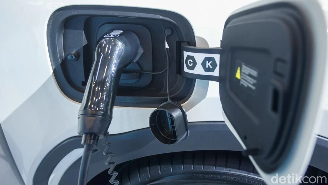 Indonesia Navigates a Significant Shift in Electric Vehicle Policy as New Regulations Signal the End of Total Tax Exemptions for Battery-Powered Cars