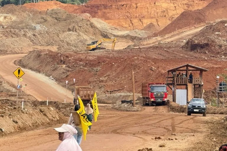 Indonesia’s Nickel Industry Faces Growing Crisis as Global Oversupply and Environmental Costs Threaten Long-Term Sustainability