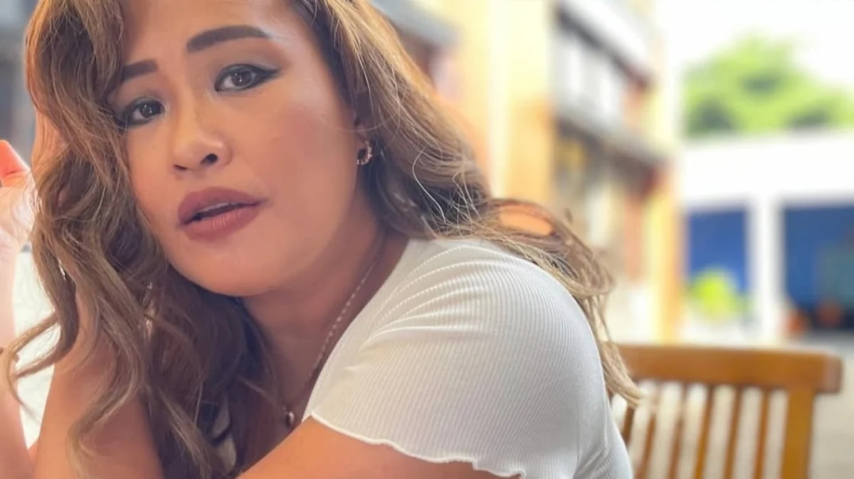 Showbiz Highlights Pinkan Mambo Returns to the Stage Pak Tarno Faces Major Financial Loss and Family Dynamics Under Public Scrutiny