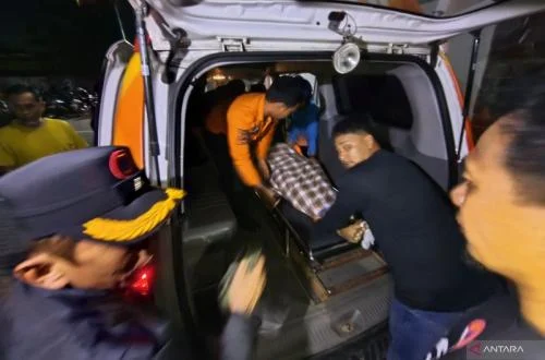 Tragedy Strikes Makassar: BPBD Personnel Dies in Tronton Truck Accident