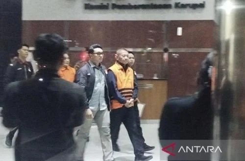 Tulungagung Regent Gatut Sunu Wibowo Detained by KPK, Becomes Latest Regional Head Implicated in Corruption Scandal