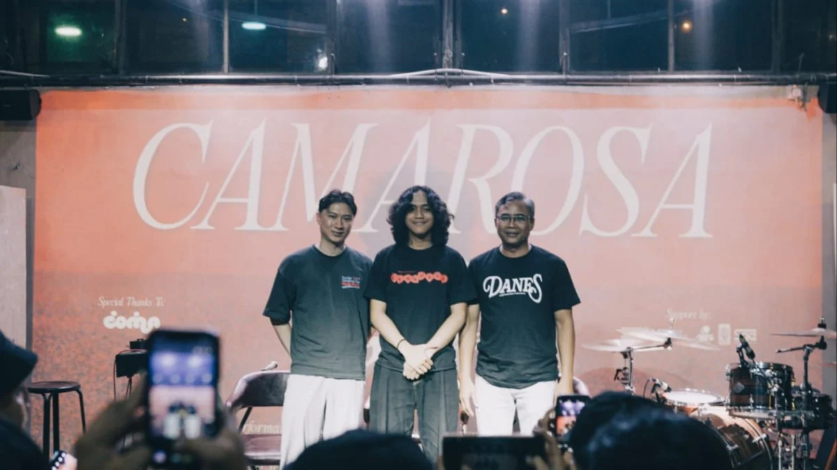 Danes Rabani Marks Professional Milestone with Debut Album Camarosa and Support from Music Legend Iwan Fals