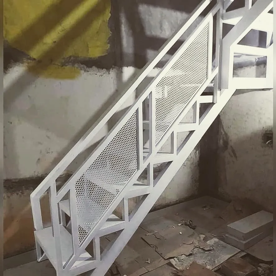 Ensuring Safety and Durability: Comprehensive Technical Standards for Iron Stair Railing Construction