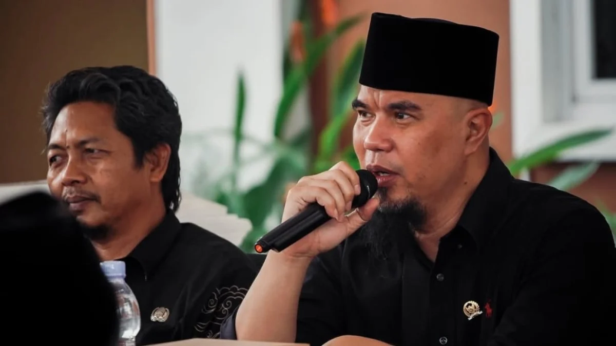 Instagram Account of Ahmad Dhani Vanishes Amidst Public Backlash Over Social Media Post Regarding Family Conflict