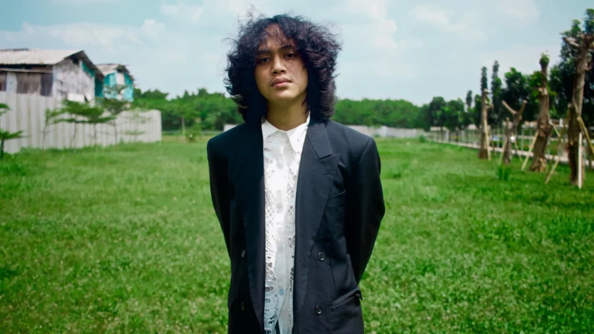 Rising Indonesian Musician Danes Rabani Unveils Debut Album Camarosa Exploring the Emotional Landscape of Youth and Self-Discovery
