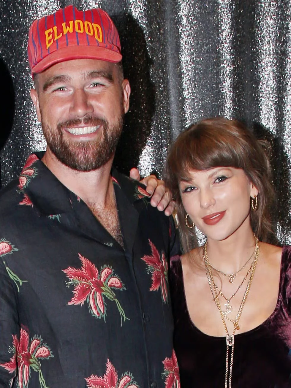 Taylor Swift Dazzles in Luxurious Velvet Ralph Lauren Dress for Intimate Broadway Night with Travis Kelce