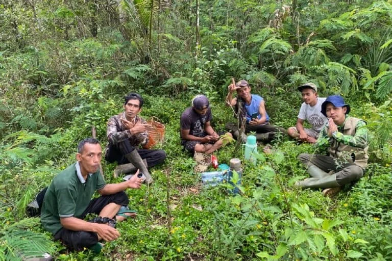 Community Led Conservation and Cross Border Patrols Combat Persistent Bird Poaching in the Menoreh Hills of Yogyakarta