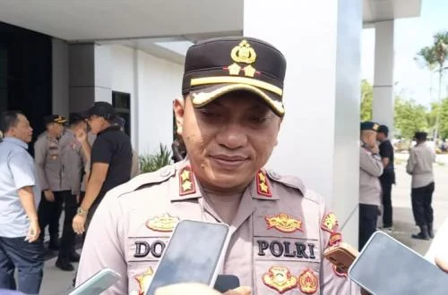 Singkawang Police Debunk Viral Gold Smuggling Claims, Confirming Legality of 8.3 Kilograms of Jewelry Transported by Passengers