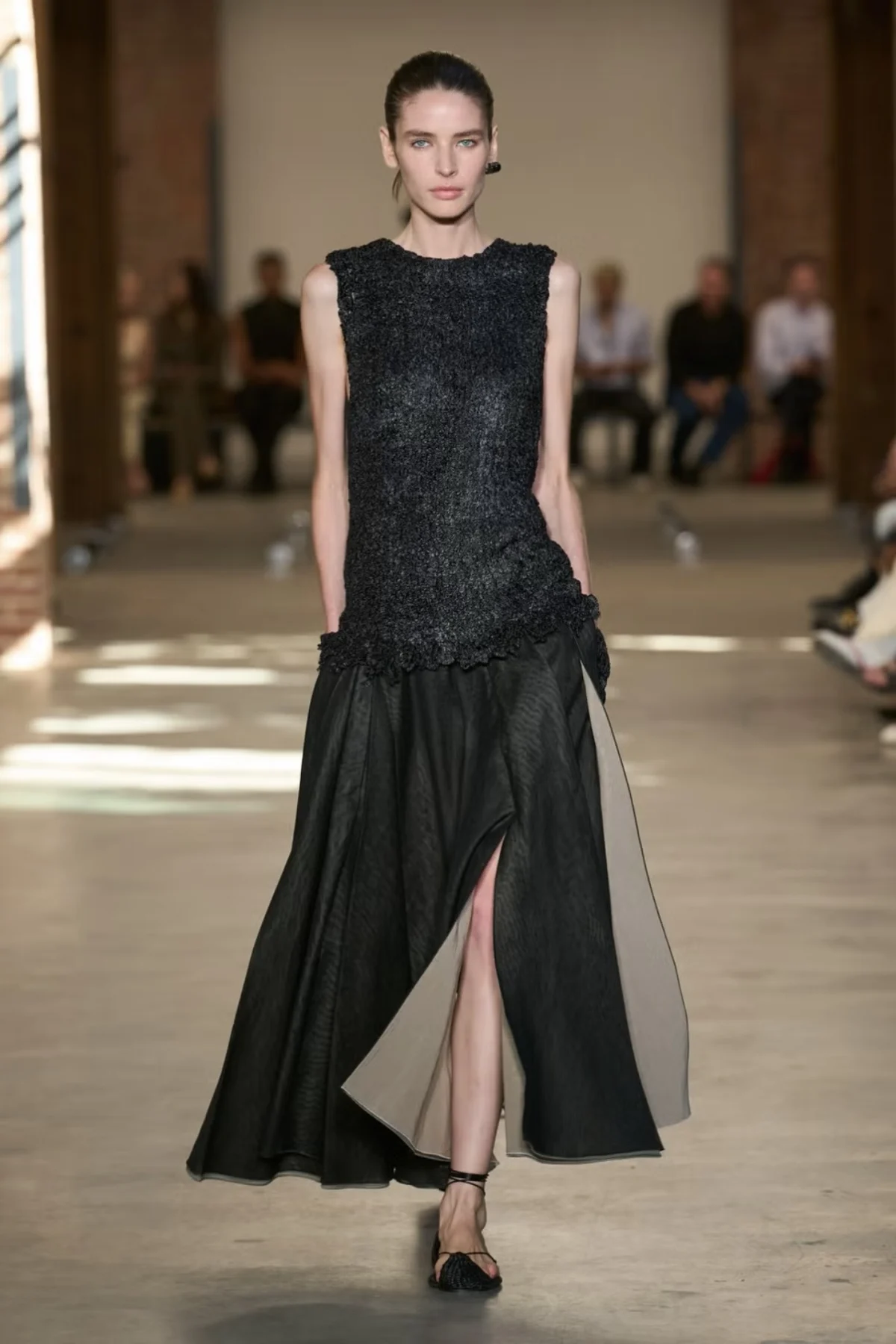 The Rise of the Naked Shoe: How Minimalism and Exposure Redefined Footwear at Spring/Summer 2027 Fashion Weeks