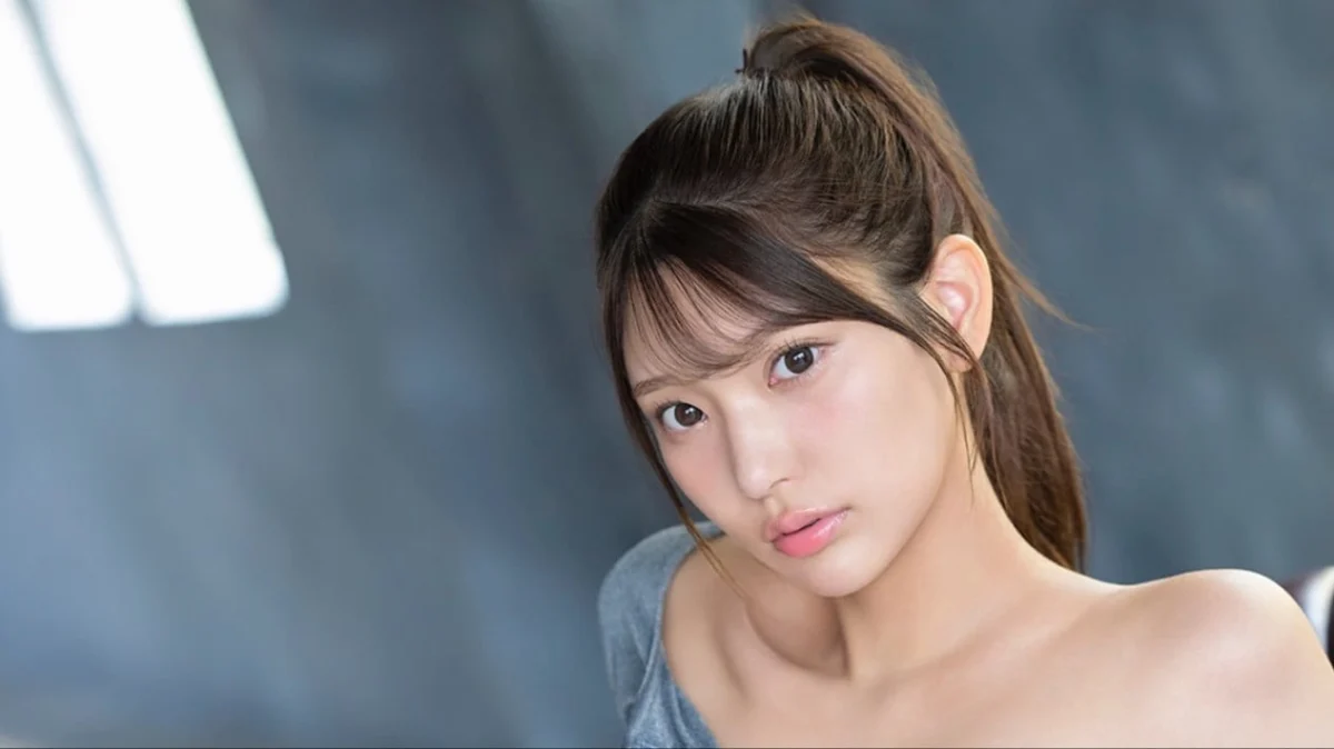 Tragic Passing of Japanese Adult Film Star Hana Kuraki at Age 25 Shakes the Entertainment Industry