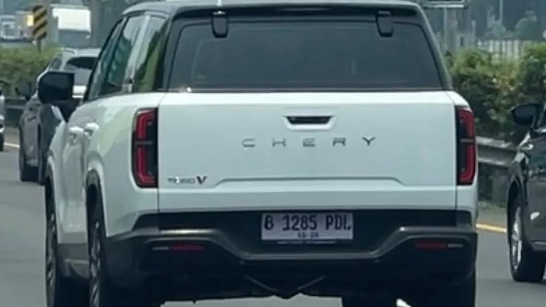 Chery Tiggo V Spotted Testing on Jagorawi Toll Road Ahead of Fourth Quarter 2026 Commercial Launch in Indonesia