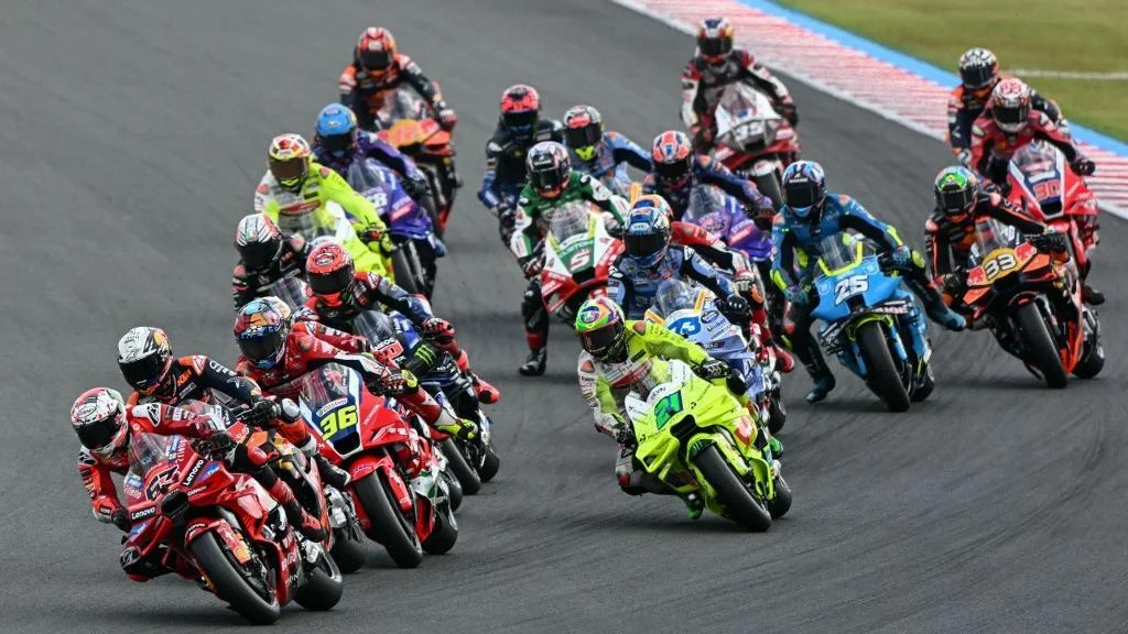 Drama and Precision at Motegi: Marc Marquez Dominates Japanese GP Sprint Amid Late Penalties and Chaos